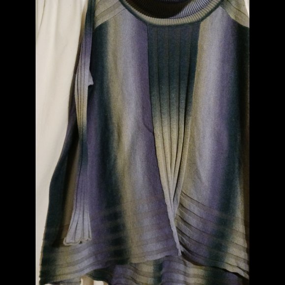 Sisters Sweater Large - Picture 3 of 5